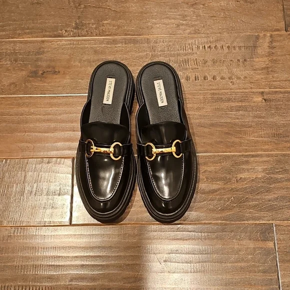 Steve Madden Black Chunky Mule Loafers with Gold Detailed Hardware Sz 9.5 - Picture 3 of 7